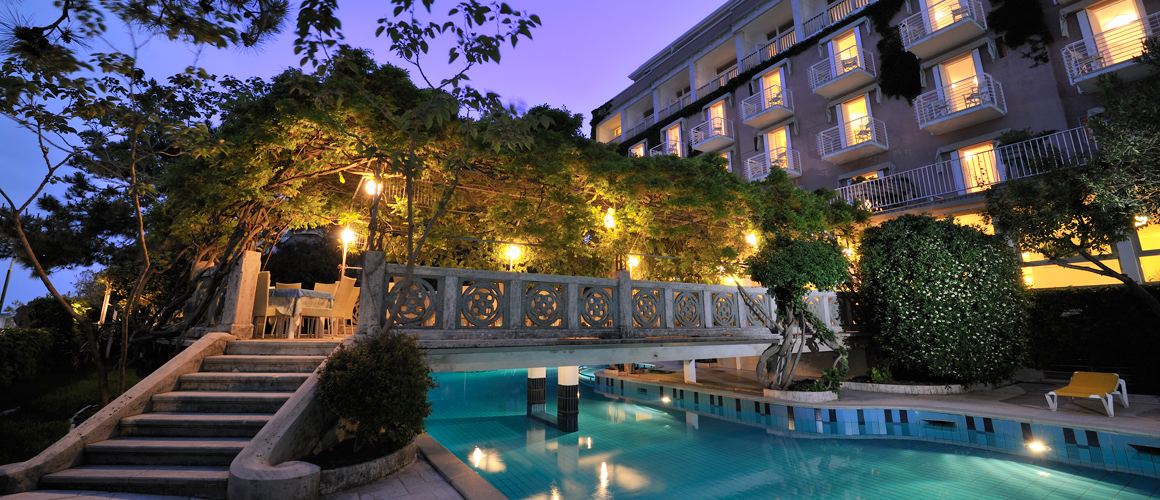 Piscina hotel Marin